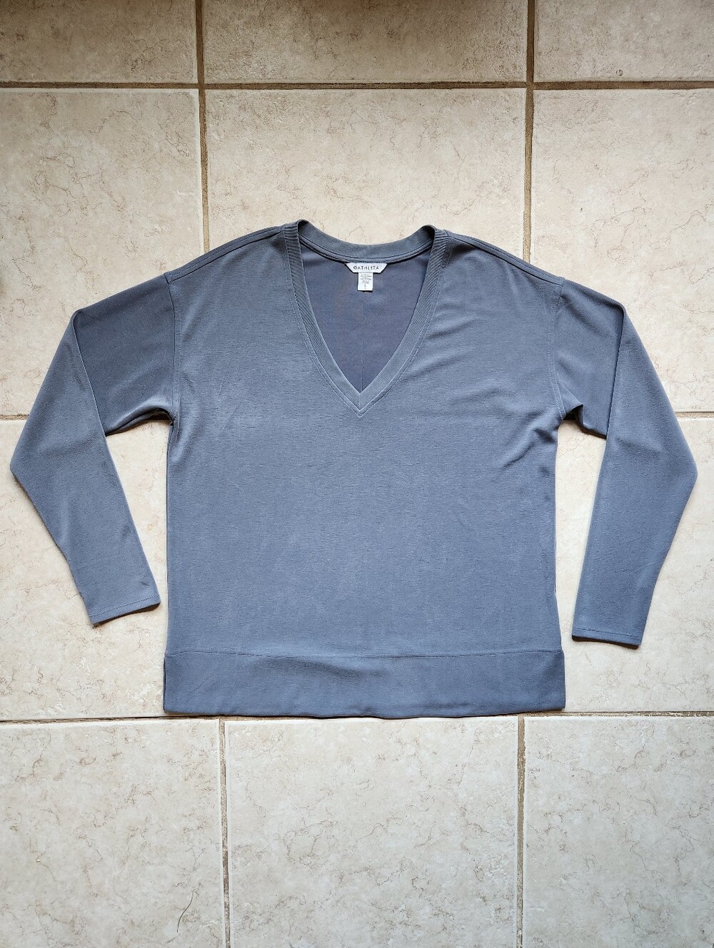 Athleta Coaster Luxe V-Neck Sweatshirt Gray Blue Large